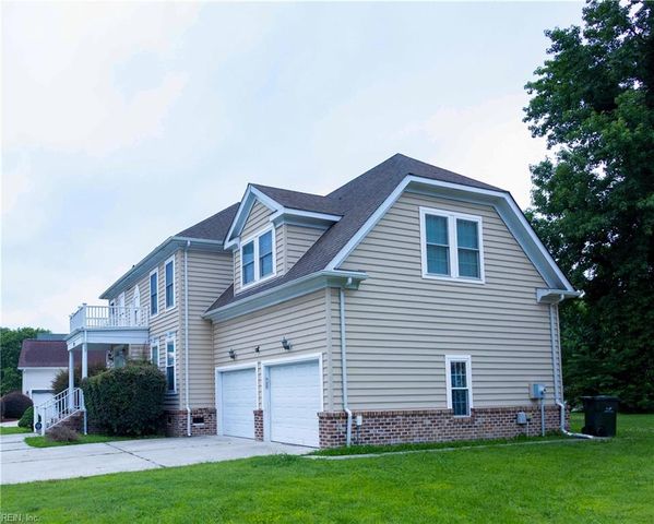 3172 S Stonebridge DR, Norfolk, VA 23504
