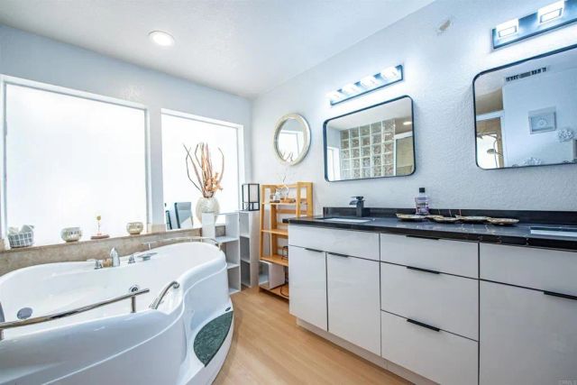 2715 S Centre City Parkway, Escondido, CA 92025