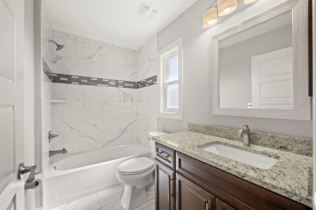 1056 TAMPA ROAD, Venice, FL 34293