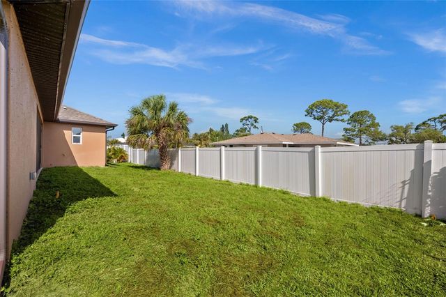 1056 TAMPA ROAD, Venice, FL 34293