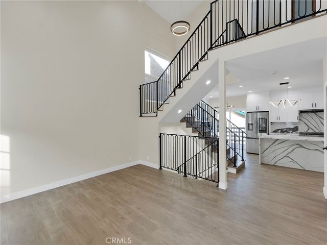 4530 4532 Ensenada, Woodland Hills, CA 91364