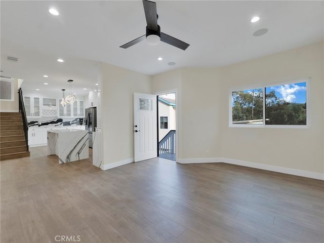 4530 4532 Ensenada, Woodland Hills, CA 91364