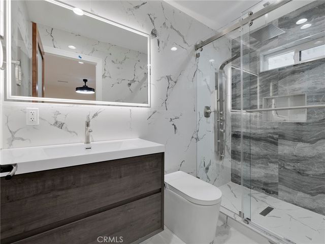 4530 4532 Ensenada, Woodland Hills, CA 91364