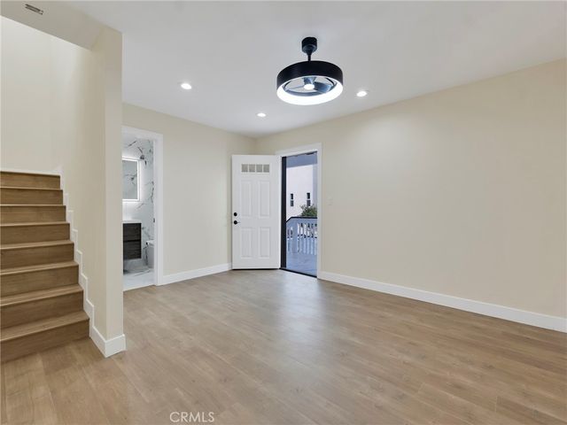 4530 4532 Ensenada, Woodland Hills, CA 91364