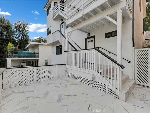 4530 4532 Ensenada, Woodland Hills, CA 91364