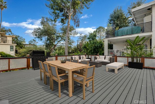 4530 4532 Ensenada, Woodland Hills, CA 91364