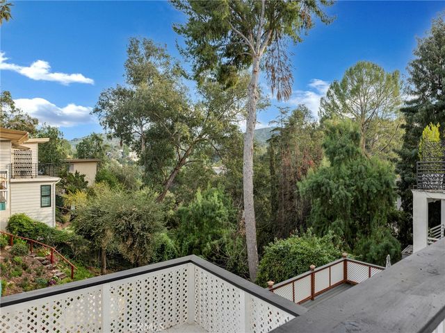 4530 4532 Ensenada, Woodland Hills, CA 91364