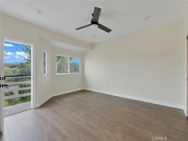 4530 4532 Ensenada, Woodland Hills, CA 91364