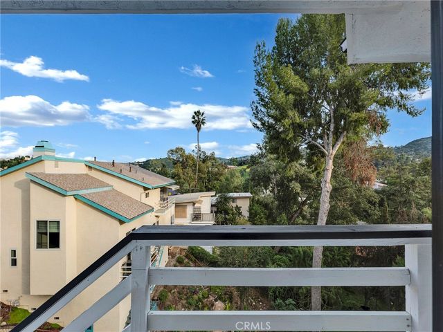 4530 4532 Ensenada, Woodland Hills, CA 91364