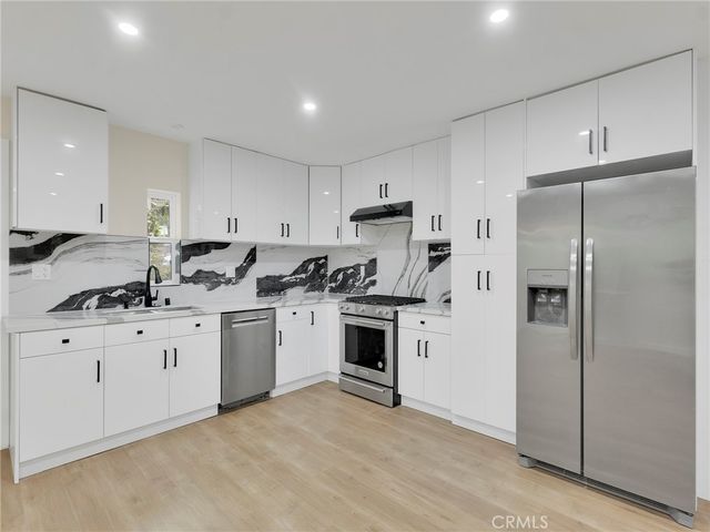 4530 4532 Ensenada, Woodland Hills, CA 91364