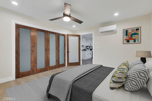 4530 4532 Ensenada, Woodland Hills, CA 91364