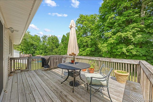19 Bradner Drive, Warwick, NY 10990