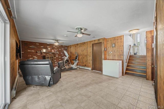 19 Bradner Drive, Warwick, NY 10990