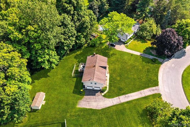 19 Bradner Drive, Warwick, NY 10990