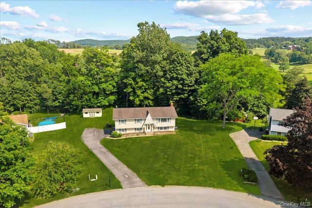 19 Bradner Drive, Warwick, NY 10990