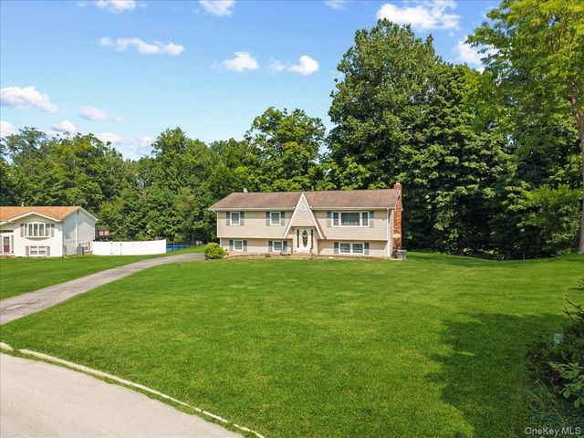 19 Bradner Drive, Warwick, NY 10990