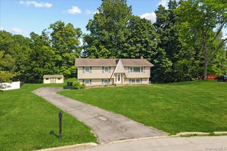 19 Bradner Drive, Warwick, NY 10990