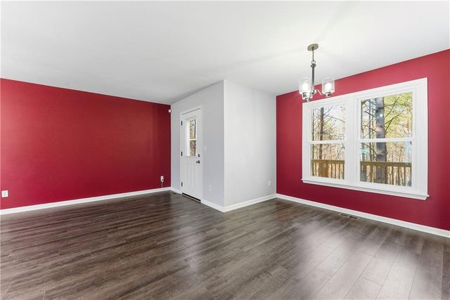 2087 Alcovy Trace Way, Lawrenceville, GA 30045