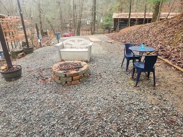 14 29th Street, Ellijay, GA 30540