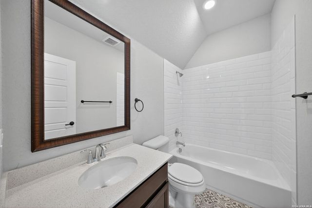 5843 Whitby Rd Unit 34, San Antonio, TX 78240