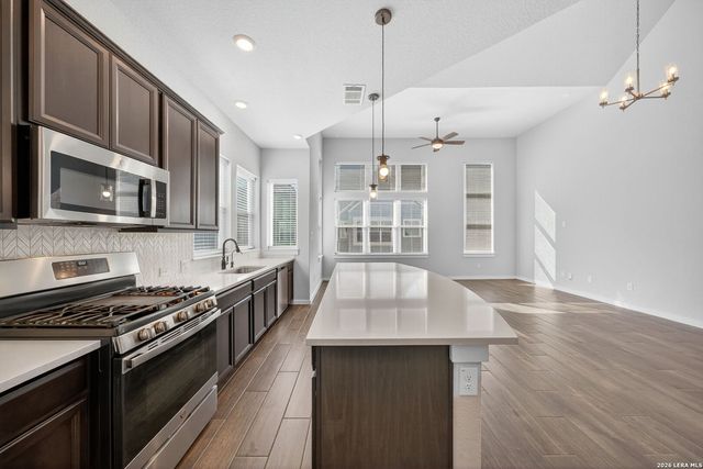 5843 Whitby Rd Unit 34, San Antonio, TX 78240