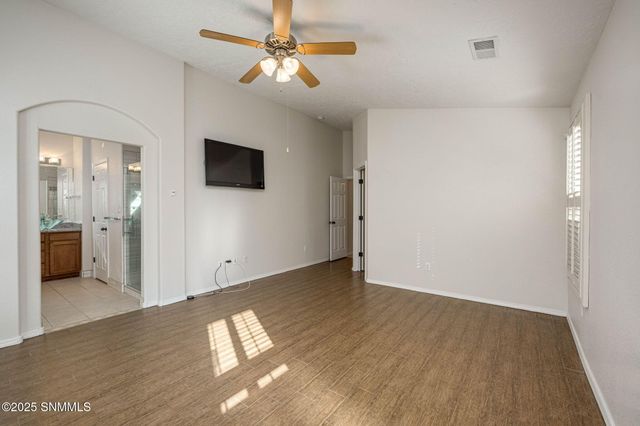 2533 Kentwood Court, Las Cruces, NM 88011