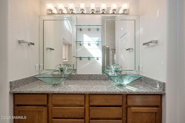 2533 Kentwood Court, Las Cruces, NM 88011