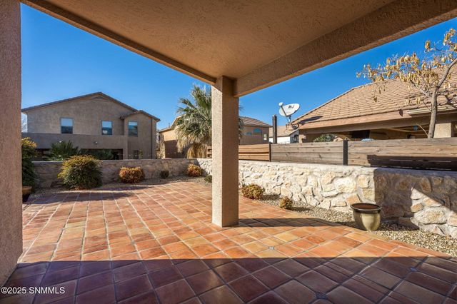 2533 Kentwood Court, Las Cruces, NM 88011