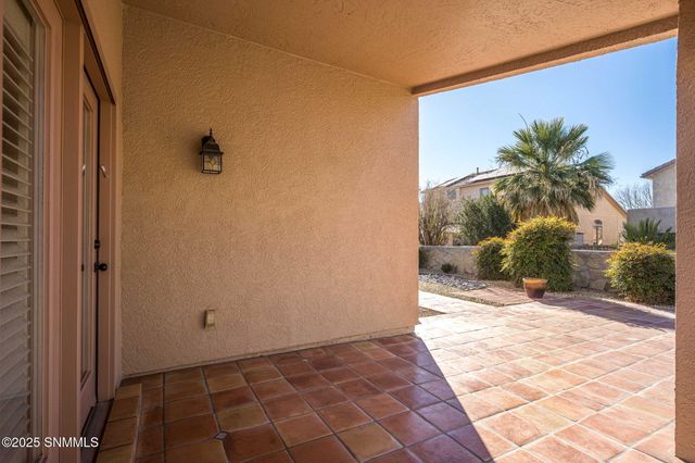 2533 Kentwood Court, Las Cruces, NM 88011