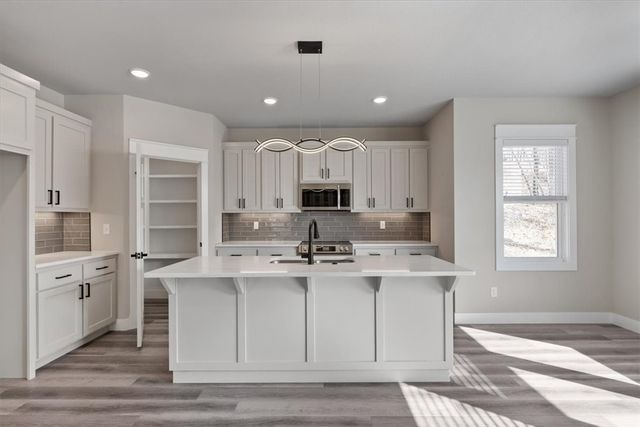 3 Pickering Drive, Bella Vista, AR 72714