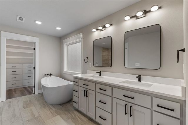 3 Pickering Drive, Bella Vista, AR 72714