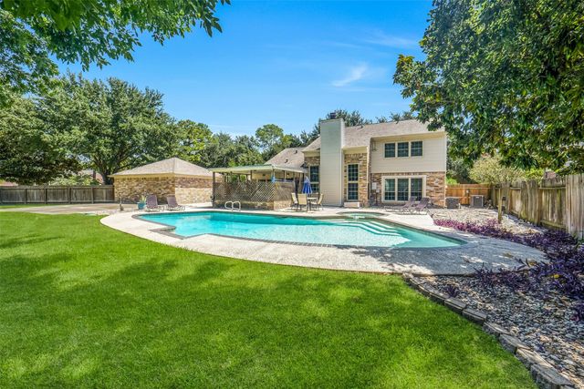 9002 Havencrest Drive, Houston, TX 77083