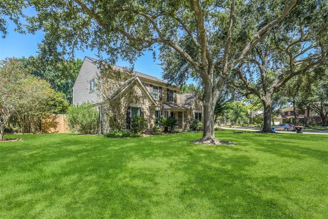 9002 Havencrest Drive, Houston, TX 77083