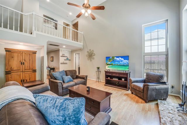 9002 Havencrest Drive, Houston, TX 77083