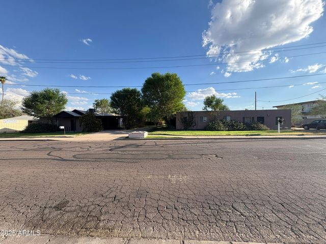 1871 E HAYDEN Lane D, Tempe, AZ 85281