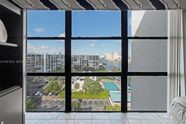 800 Parkview Dr 1021, Hallandale Beach, FL 33009