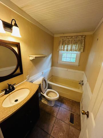1233 Gadd Road, Hixson, TN 37343