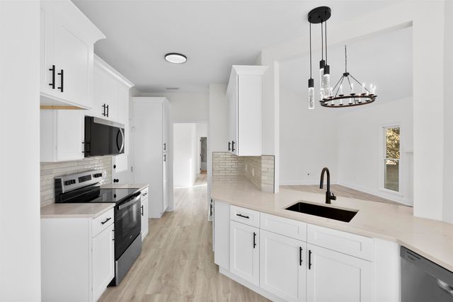 225 Georgetown Court, Moore, SC 29369