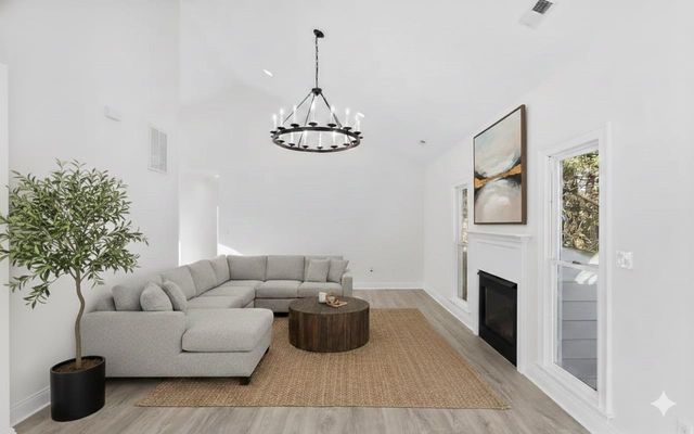 225 Georgetown Court, Moore, SC 29369