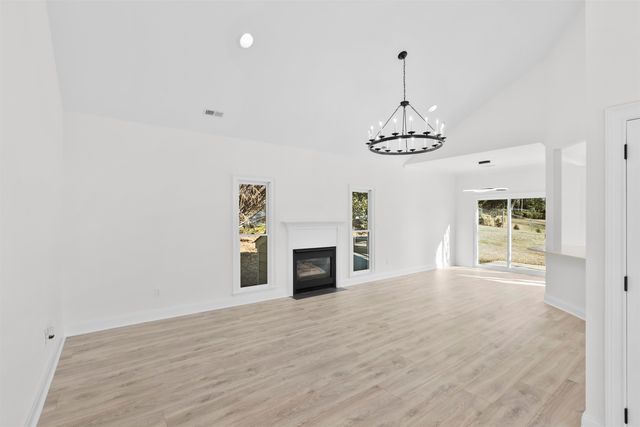 225 Georgetown Court, Moore, SC 29369