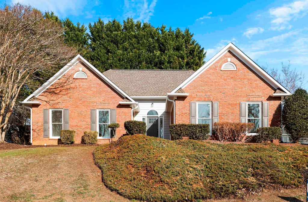 225 Georgetown Court, Moore, SC 29369