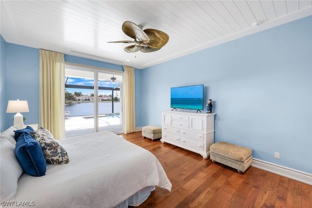 4127 Belair LN, Naples, FL 34103