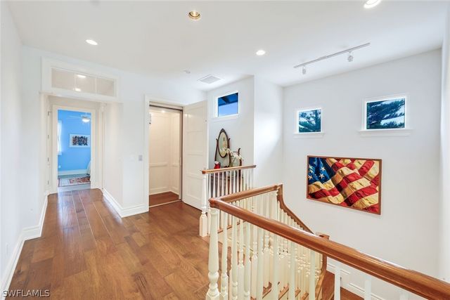 4127 Belair LN, Naples, FL 34103