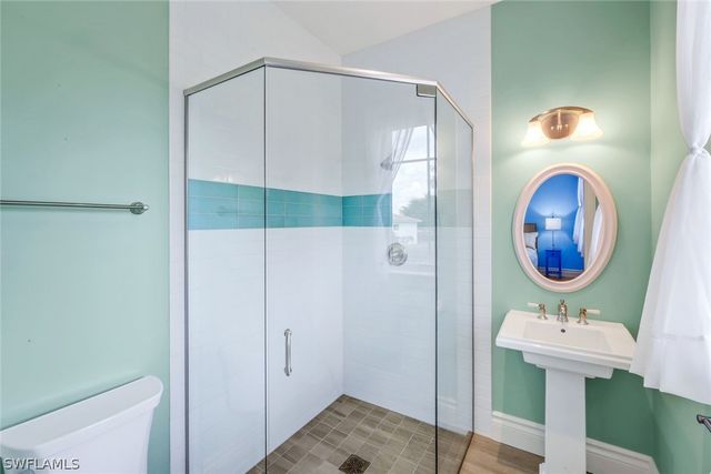 4127 Belair LN, Naples, FL 34103