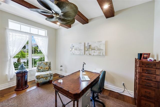 4127 Belair LN, Naples, FL 34103