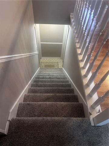 3415 S Davidson Court, Independence, MO 64055