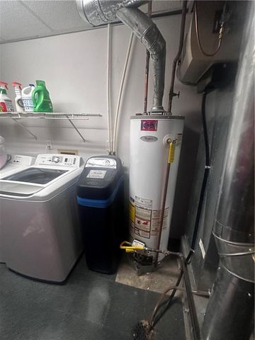 3415 S Davidson Court, Independence, MO 64055