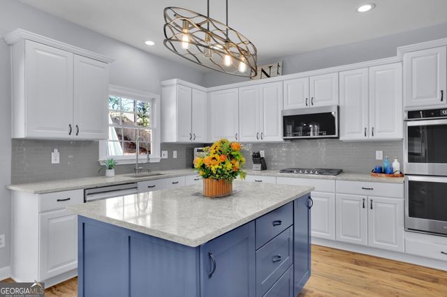 5061 Tottenham Court, Suwanee, GA 30024