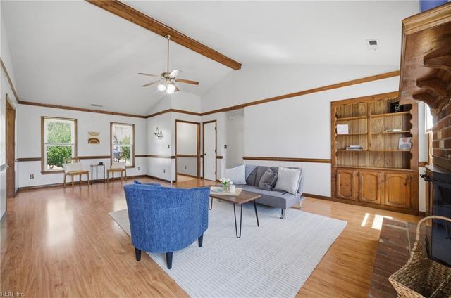 1009 Priscilla LN, Chesapeake, VA 23322