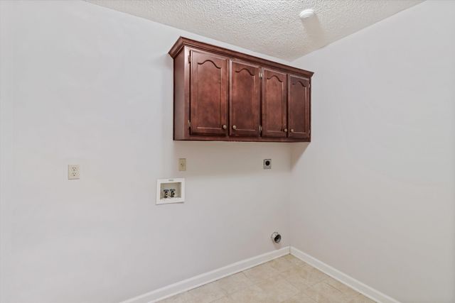 5047 JEFFREY KEITH DR, Bartlett, TN 38002